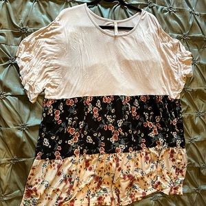 Swing shirt with short ruffle sleeves 2XL